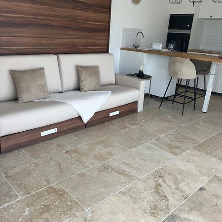 Magnifique Studio Avec Piscine Arles Exteriér fotografie