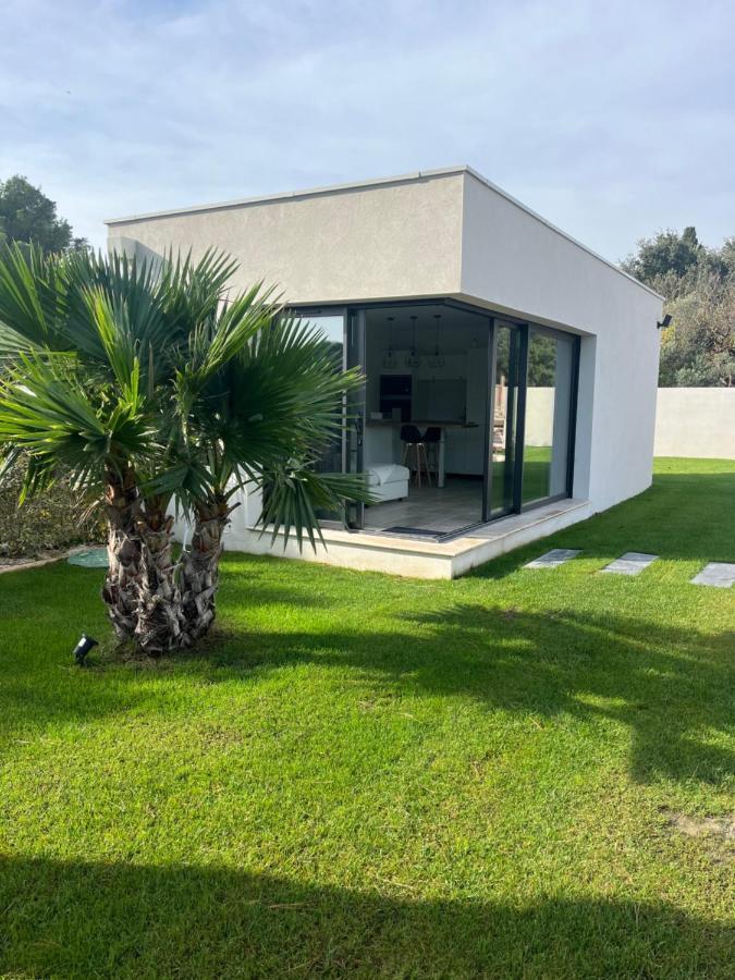 Magnifique Studio Avec Piscine Arles Exteriér fotografie